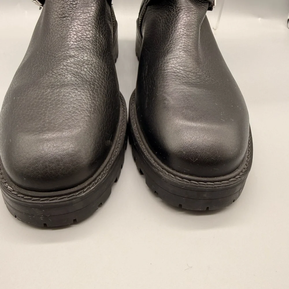 Zara Basic women's black leather ankle boots with buckle and faux fur lining